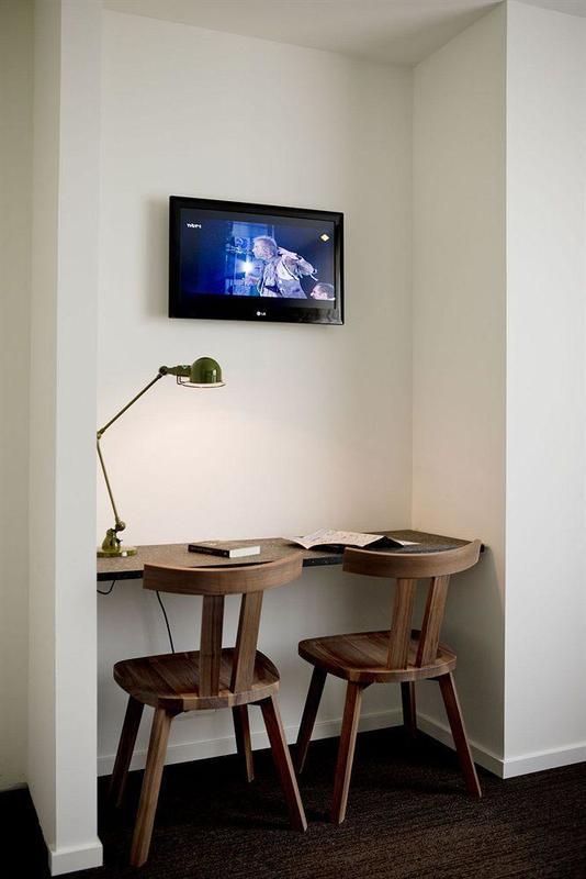 Hotel Vossius Vondelpark 3*